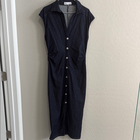 Zara Dresses & Skirts - Zara Blue denim  Midi Dress with Notched Collar and Cap Sleeves size large